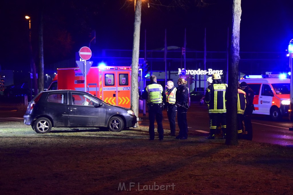 VU PKW Baum Koeln Deutz Deutz Kalkerstr P22.JPG - Miklos Laubert